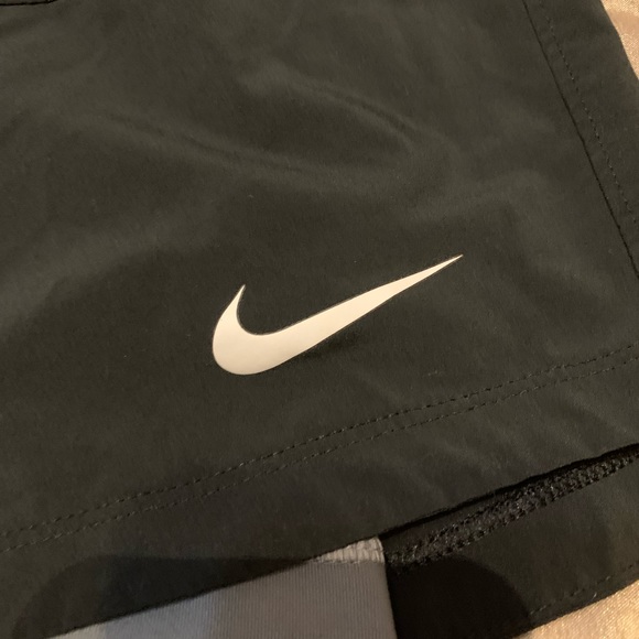 Nike just do it dry- fit shorts. - Picture 5 of 6